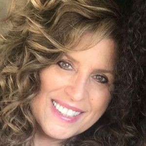 Meet your Posher, Beverly